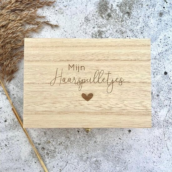 Houten kistje - mijn haarspulletjes