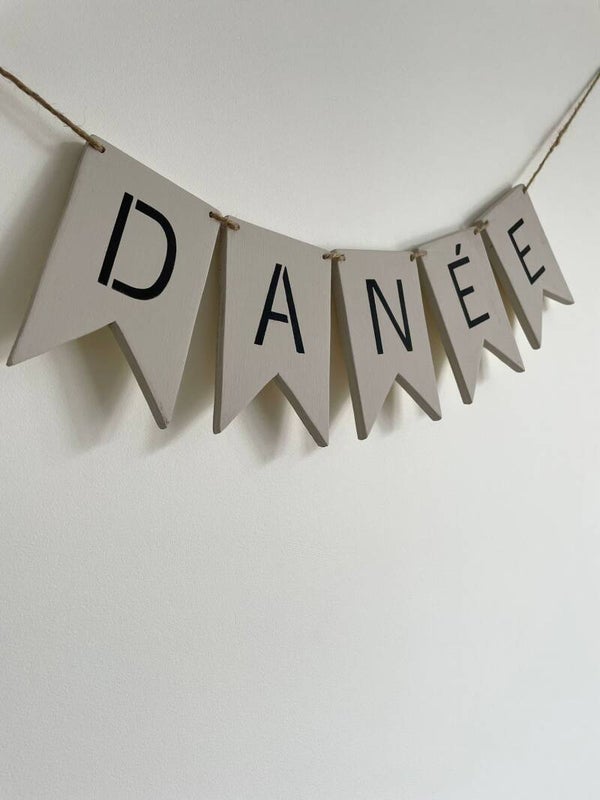 Gepersonaliseerde houten vlaggenlijn