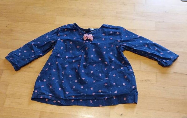 Mädchen Pullover/Bluse gr. ca. 68