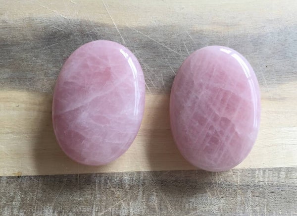 Roze kwarts massage handsteen