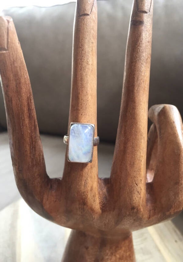 Maansteen - maat 16 3/4