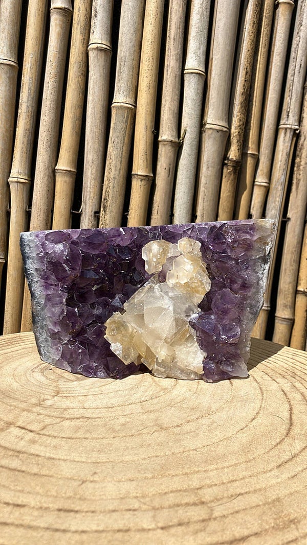 Amethist met calciet nr 400