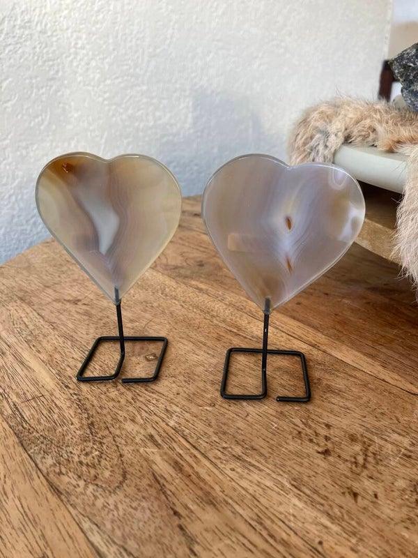 Agaat hartje op standaard/pin