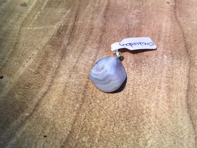 Chalcedoon hanger