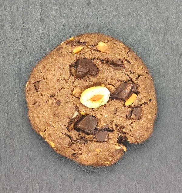 Cookies tout Chocolat / Chocolat au lait / Noisettes / Coeur crémeux noisette  (6 pièces)
