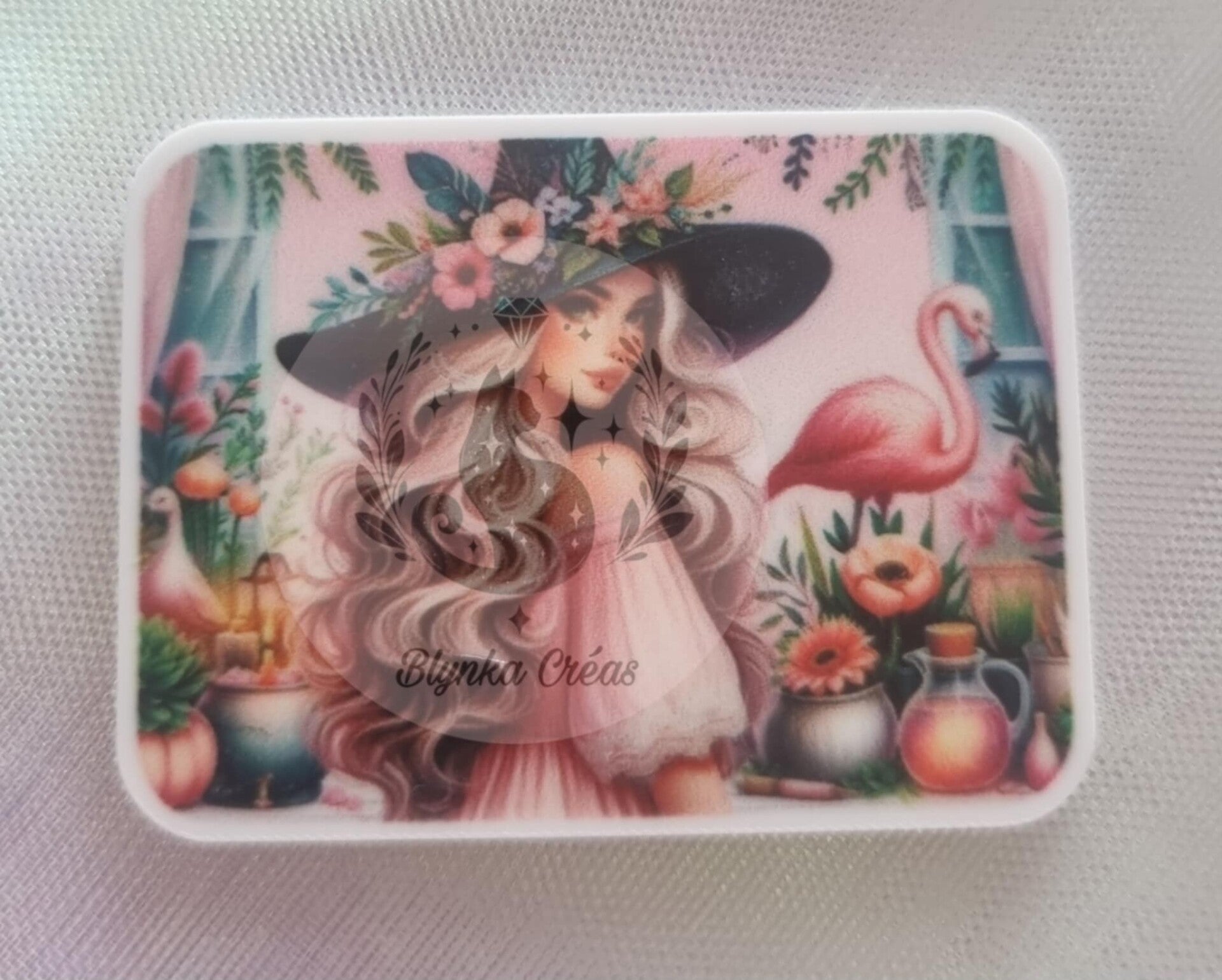 Cover-Minder Plat – La Sorcière et son Oiseau Mystique