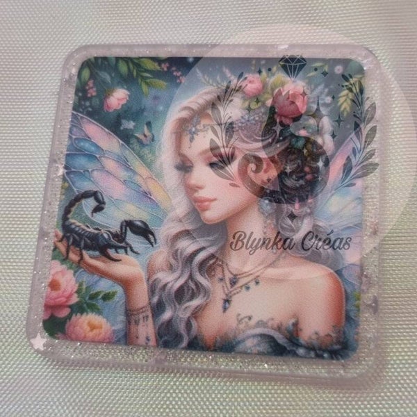 Cover-Minder Plat – Fée des Mystères et des Ombres : Scorpion