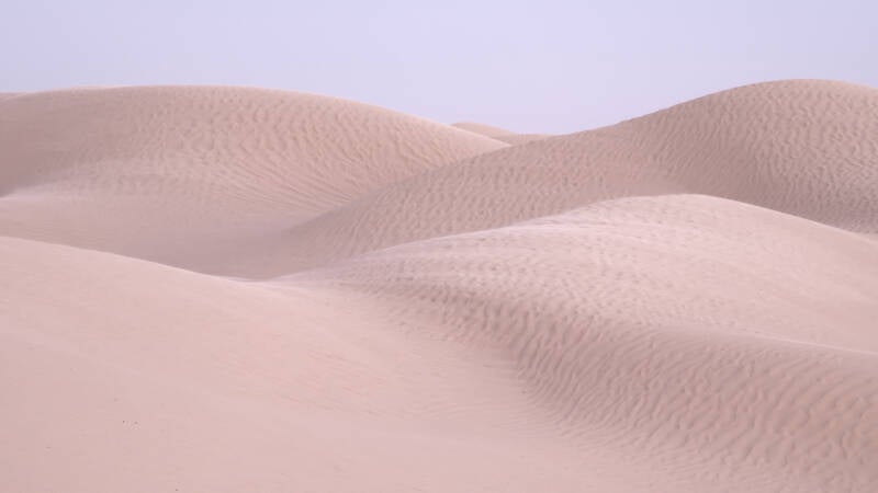 The Changing Light of Dunes