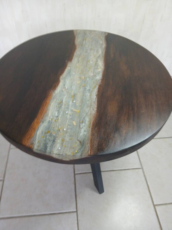 Table basse rivière epoxy