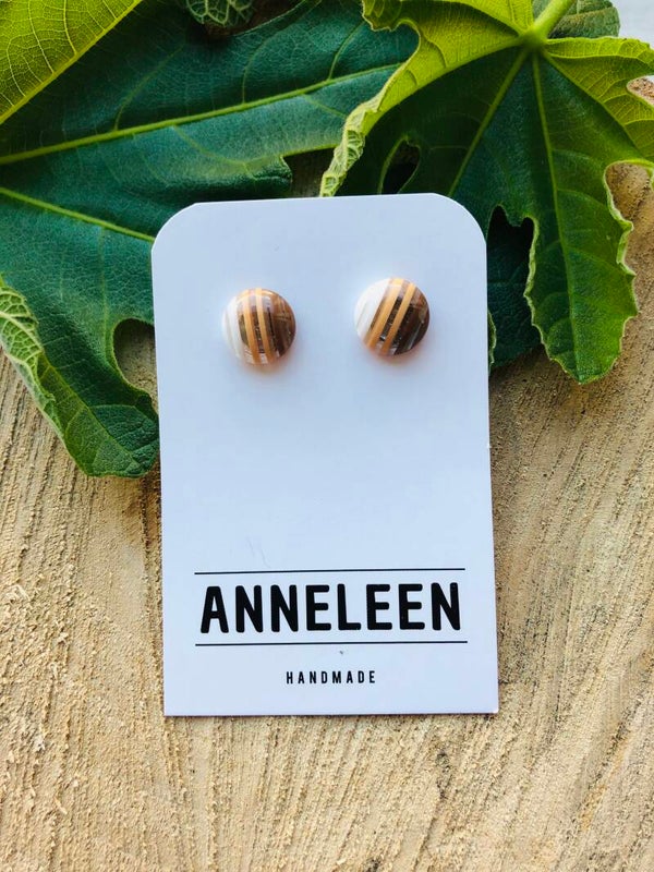 Oorstekers bruin gestreept