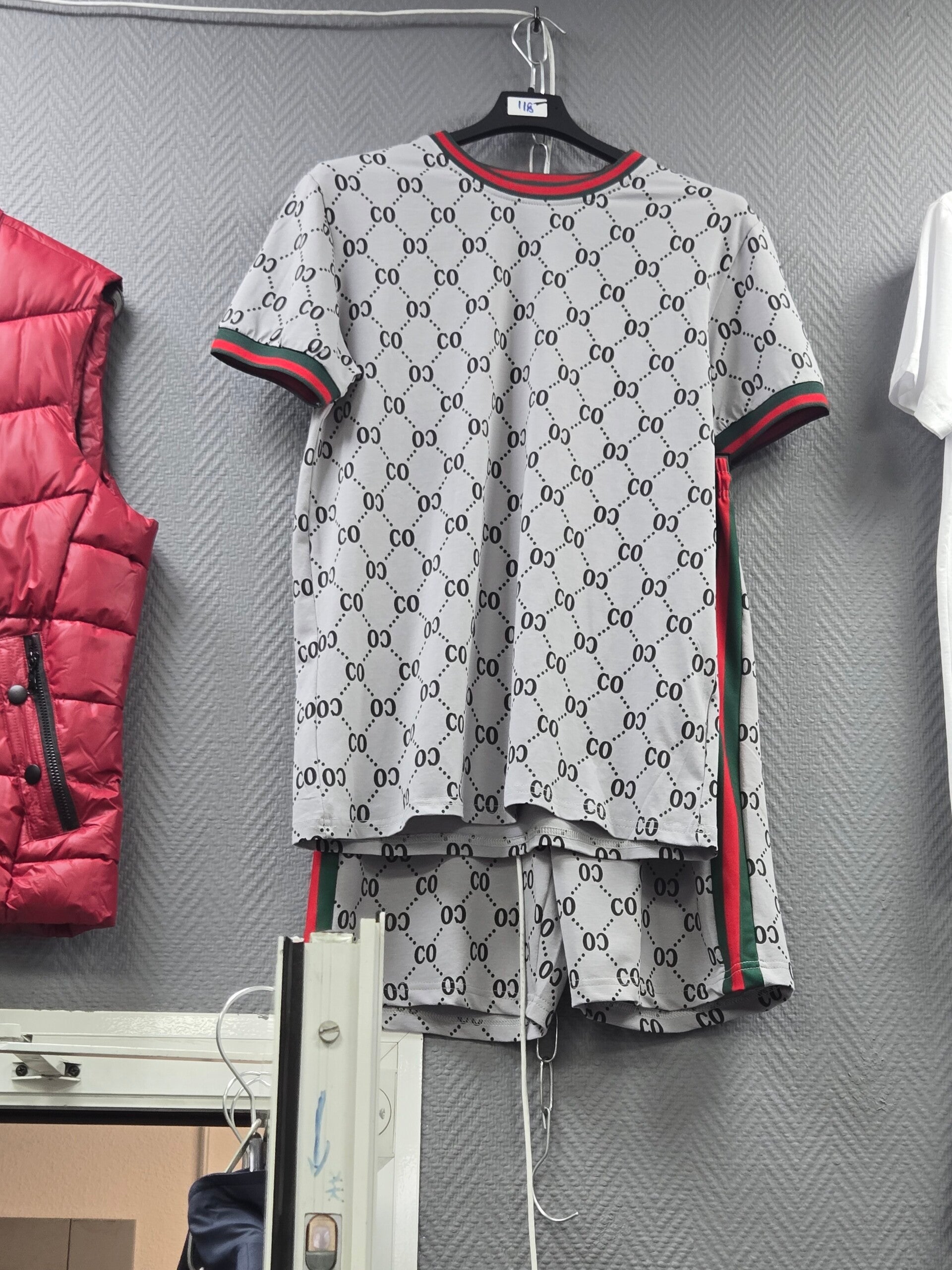 Shirt met korte broek