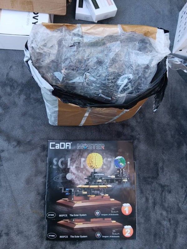 Cada Master C71004W Earth Moon Sun Building Blocks Kit, 865 Pieces MOC Clamping Blocks, Designer: JK Brickwords