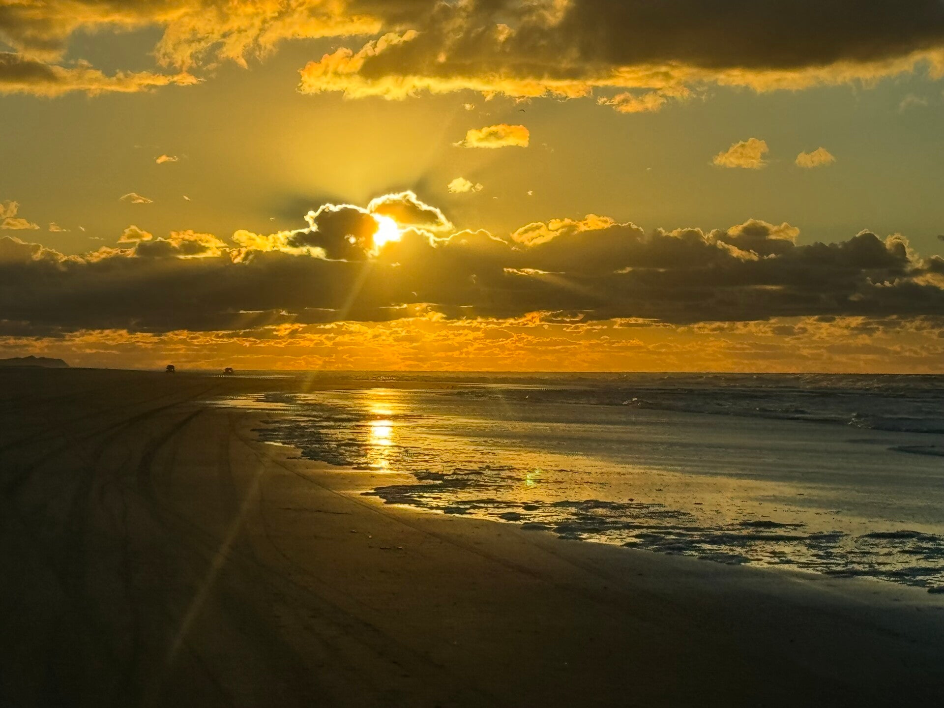 #ameland, #amelandergat, #zeehonden, #pieterburen, #vlieland,#terschelling  #rederijdoeksen, #bedandbreakfastterschelling,#bedandrelaxterschelling, #volkswagen #amarok, #terreinrijden, #strandrijden, #strandrijdenterschelling, #brandaris, #ervaarterschell