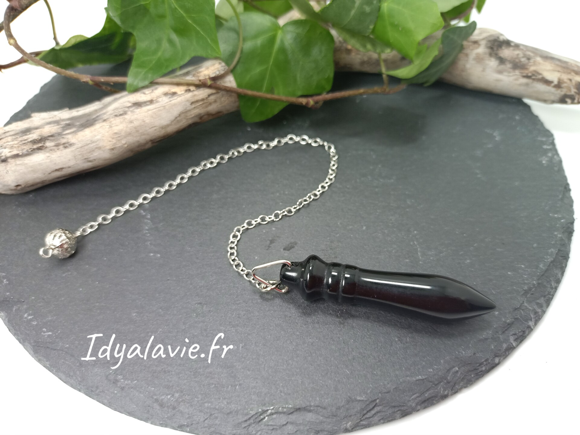 Pendule égyptien pierre onyx noir