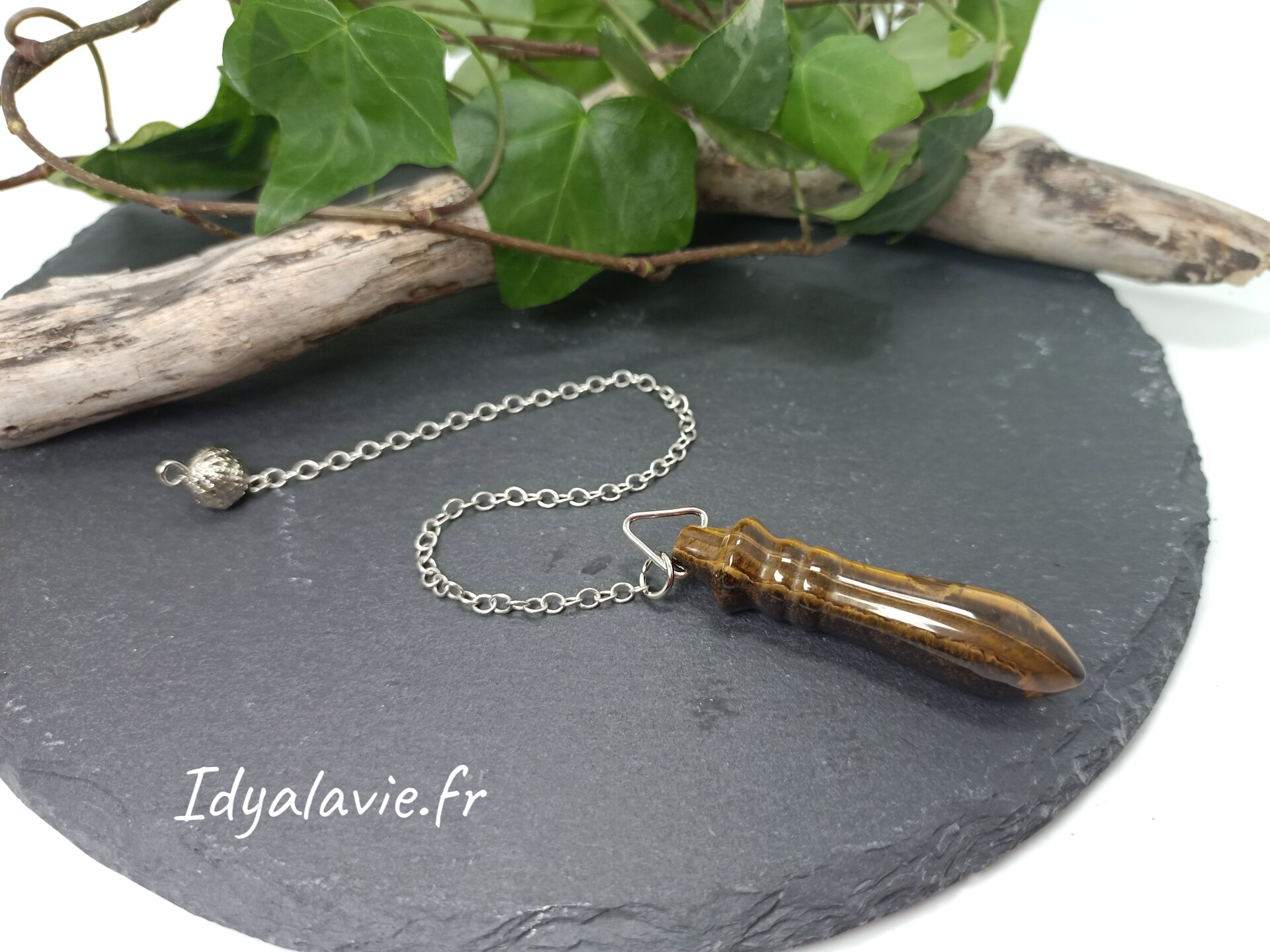 Pendule égyptien en pierre oeil de tigre