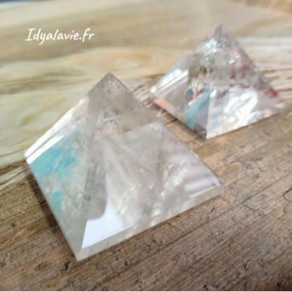 Cristal de roche pyramide 4 cm