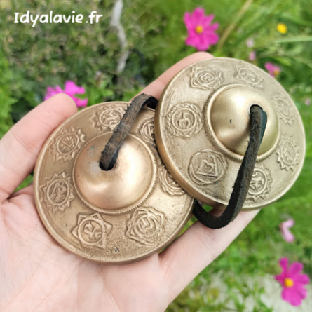 Paire de Tingshas 7 cm " 7 chakras "