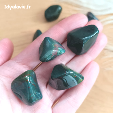 Jaspe Héliotrope roulée