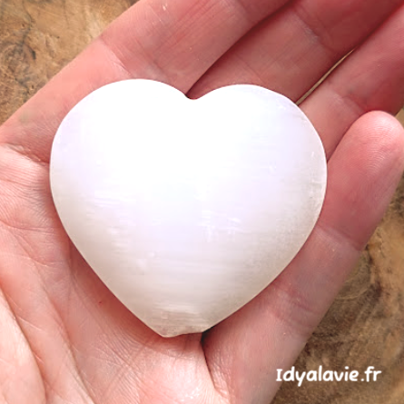 Cœur en sélénite 5 cm **remisé**