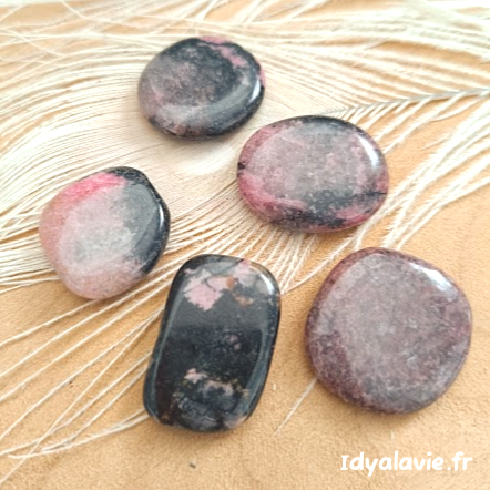 Rhodonite pierre plate