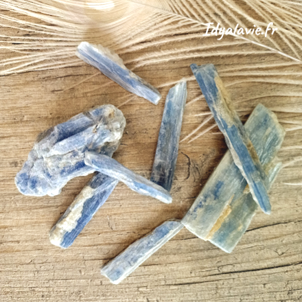 Cyanite (Kyanite ou Dysthène) bleue cristaux bruts