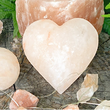 Sel Himalaya (Halite) en cœur 7cm