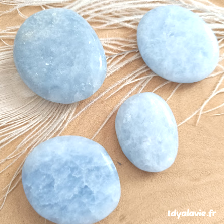 Calcite bleue galet plat