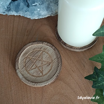 Support à bougie en bois pentacle