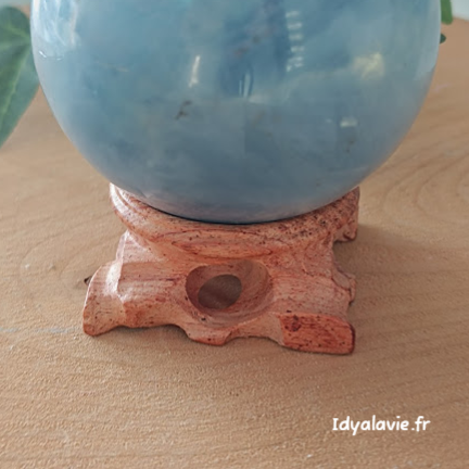 Support pour sphère ou œuf en bois sculpté