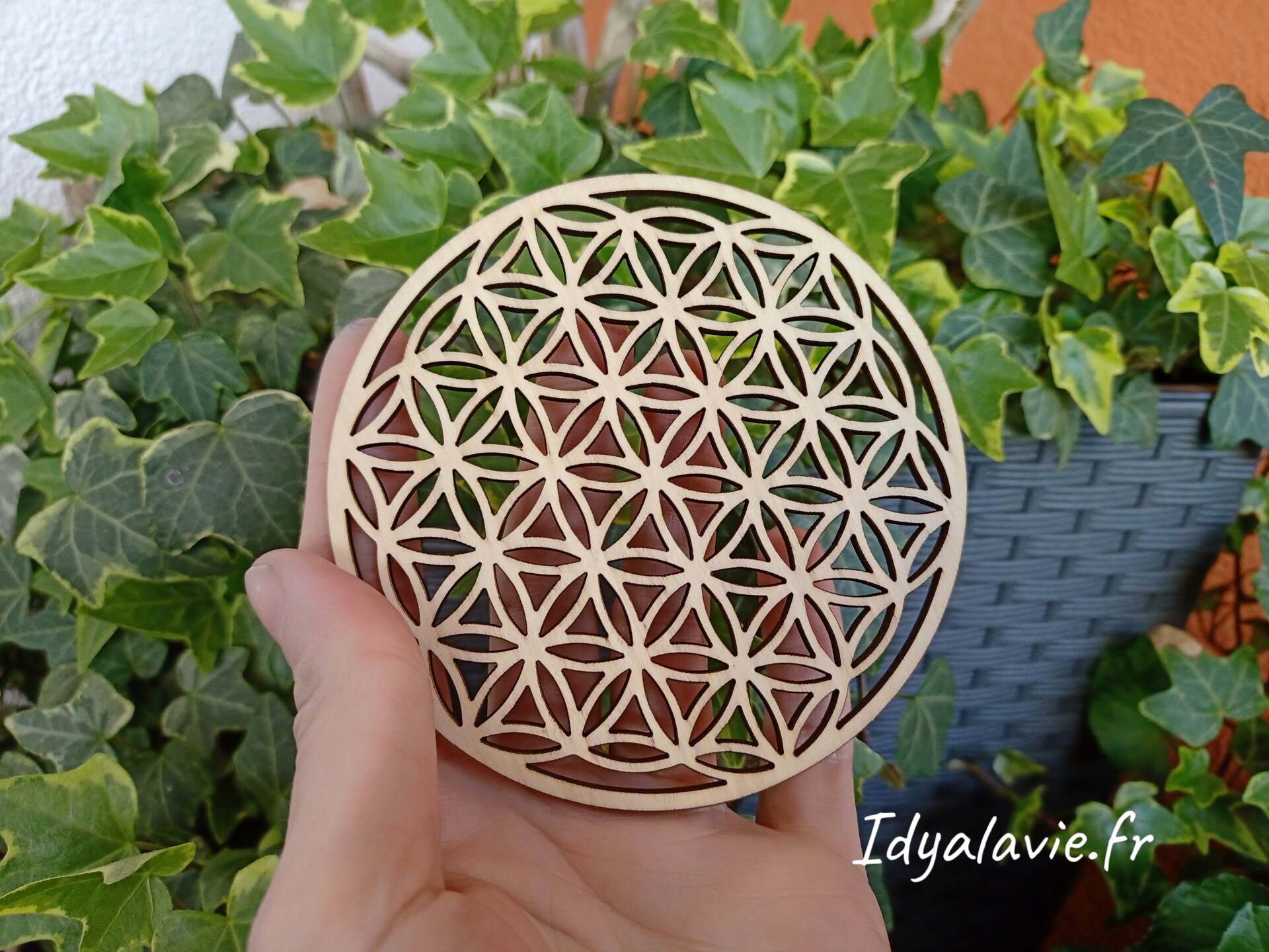 Petit plateau Fleur de Vie ajouré 10 cm