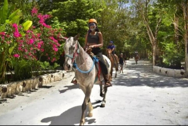 PASEO A CABALLO PUERTO MORELOS