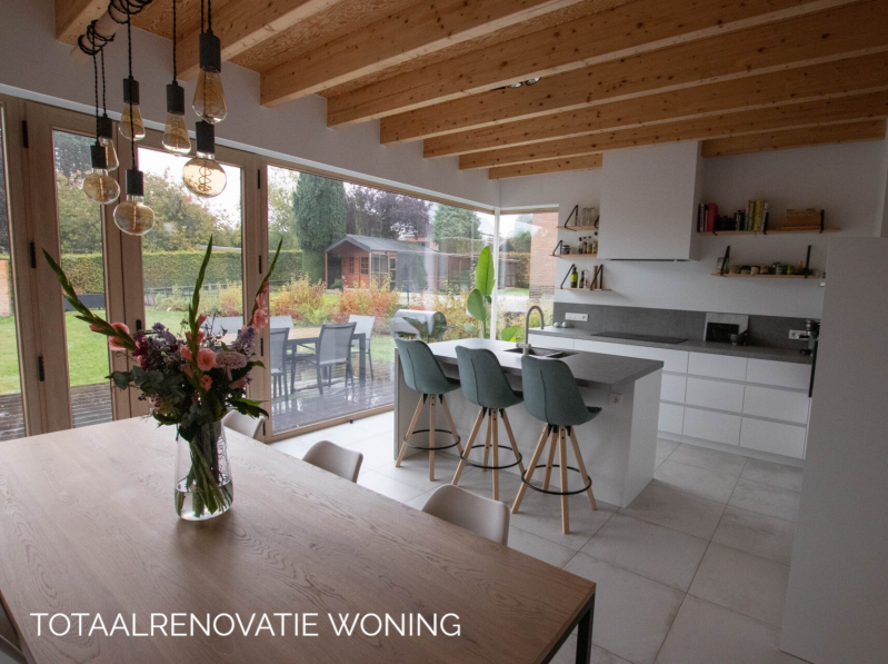 TOTAALRENOVATIE WONING