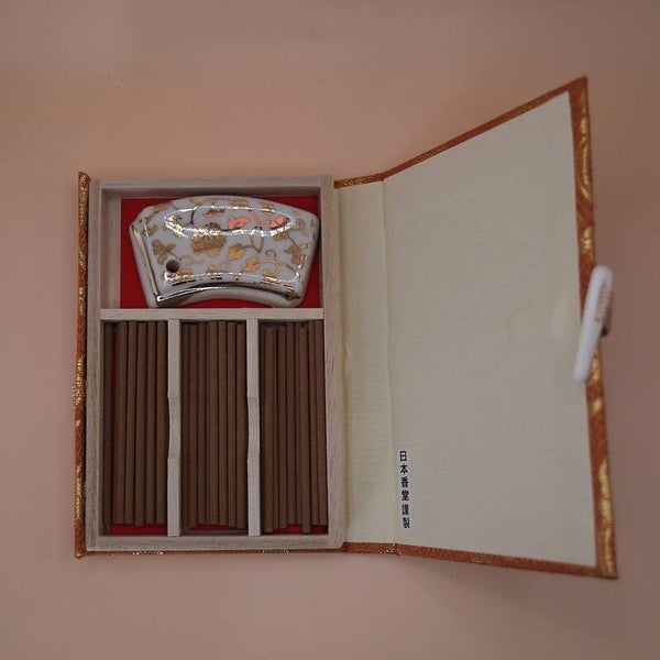 Kyara Momoyama Premium Aloeswood Incense and Holder