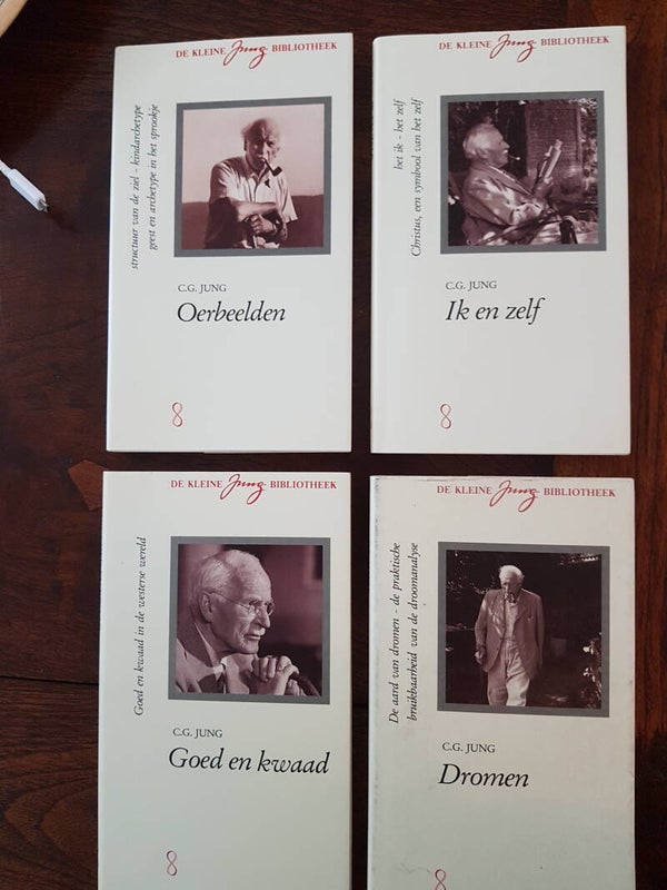 4 boekjes Jung, 