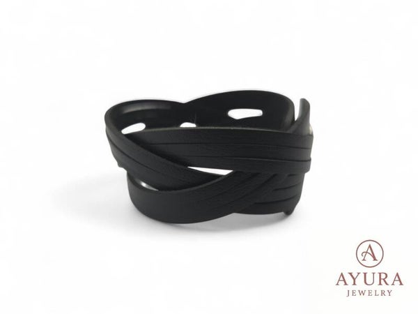 Stoere zwarte leren herenarmband ''Brutus''– breed gevlochten design met zilverkleurige RVS sluiting (verstelbaar 19–21 cm)