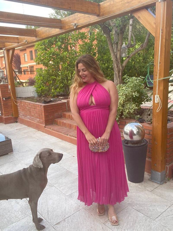 VESTIDO PLISADO ABERTURA PECHO ANUDADO CUELLO