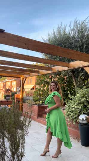 VESTIDO VOLANTES ASIMÉTRICO