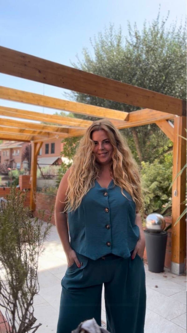 CONJUNTO CHALECO BOTONES