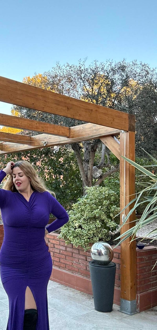 VESTIDO FRUNCE ABERTURA