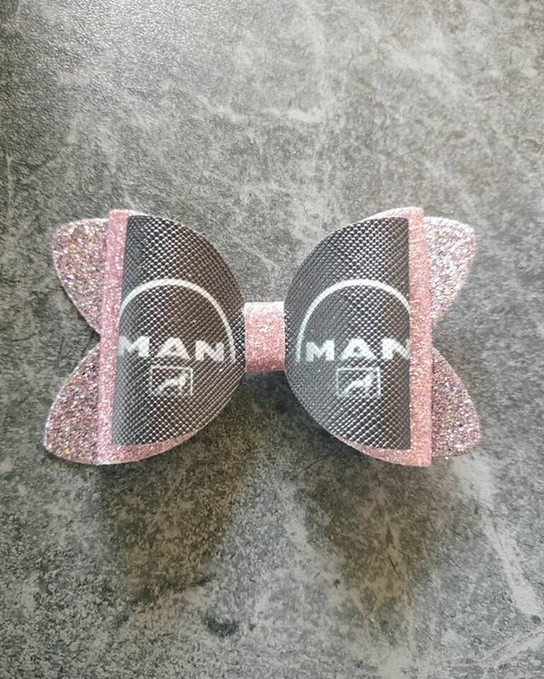 M A N