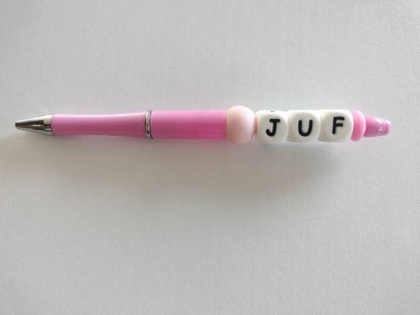 Pen 6