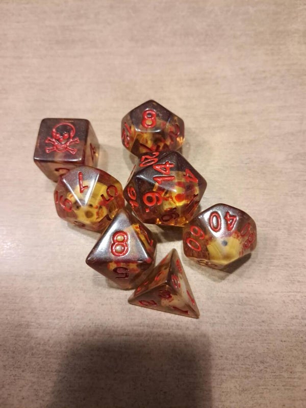 Amber Skull d&d dice