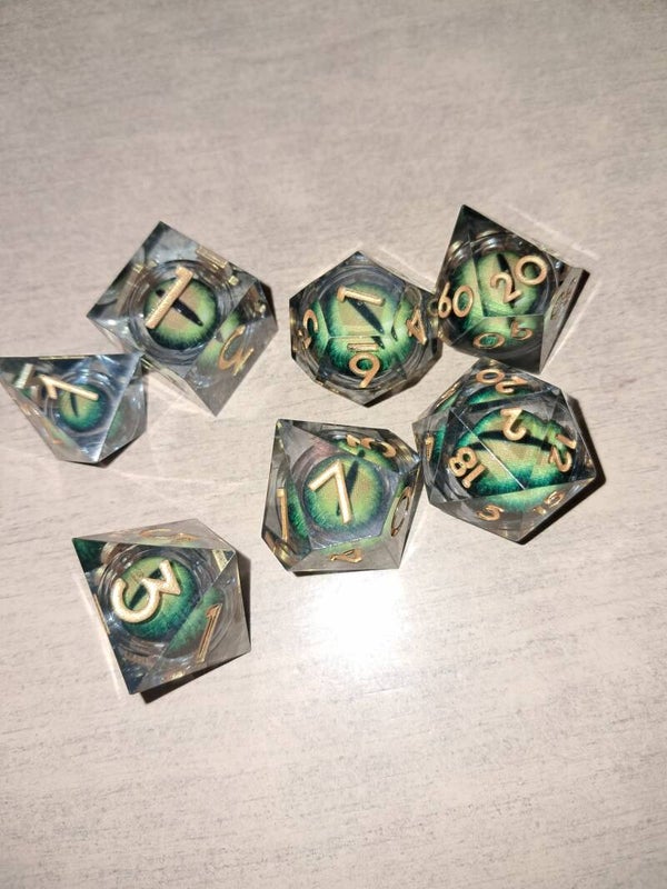 Green/yellow moving dragon eye d&d dice