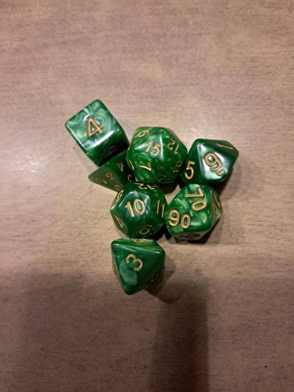 Light green marbled d&d dice