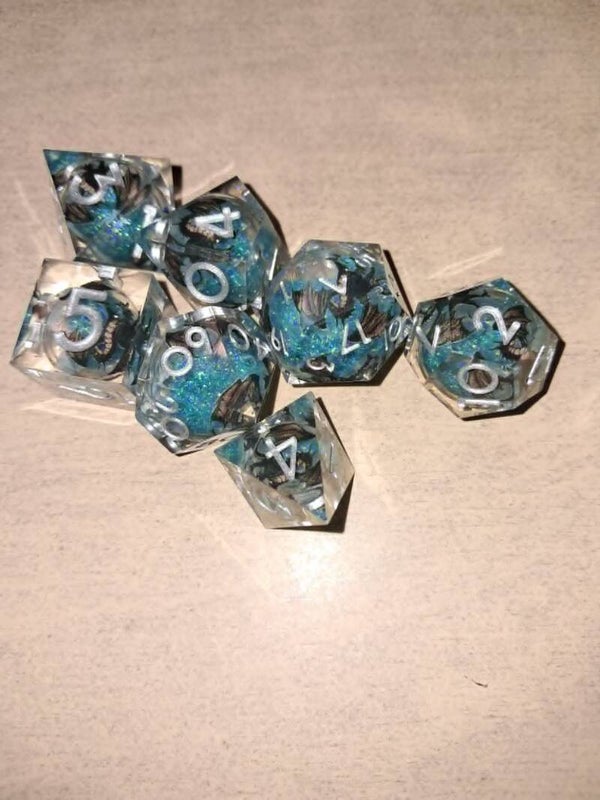 Liquid core black dragon d&d dice