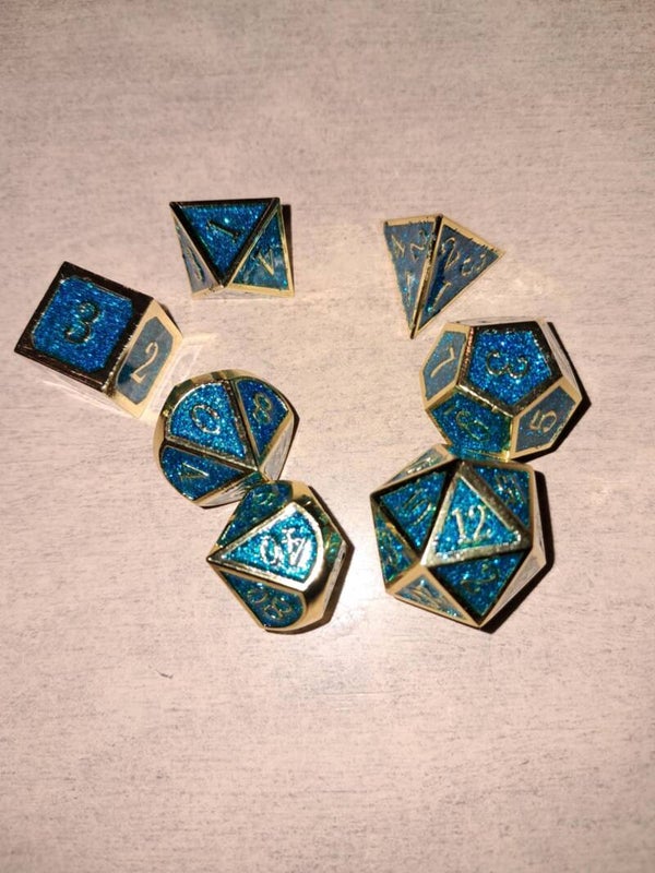 Metal spakly blue gold d&d dice
