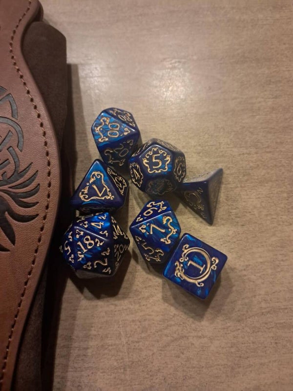 Phoenix brown leather dice bag with d&d dragon dice