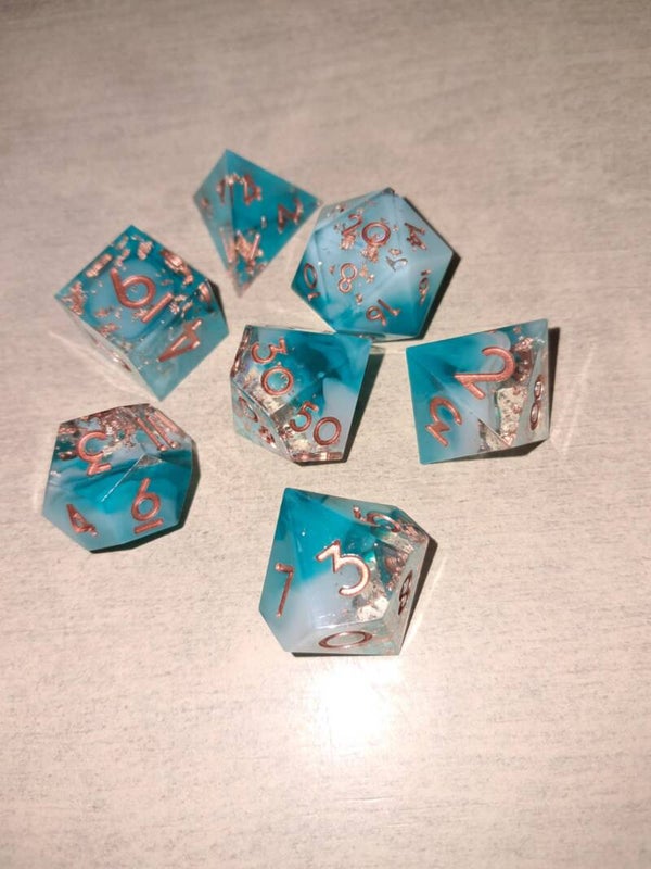 Turqoise golden spark d&d dice