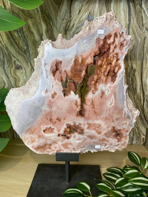 Statement piece: roze amethist op standaard 5,6kg