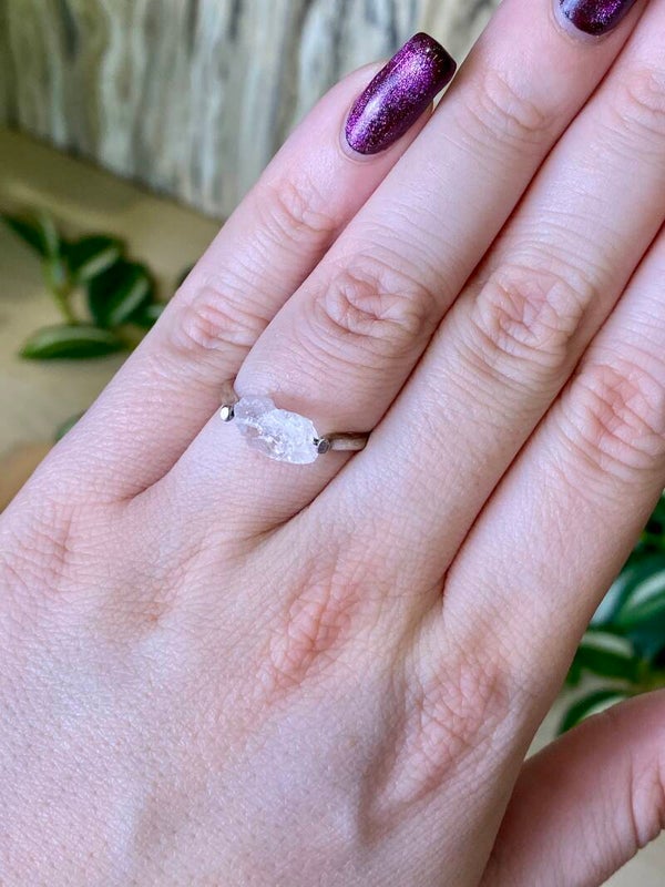 Ring ruw Bergkristal zilver 18